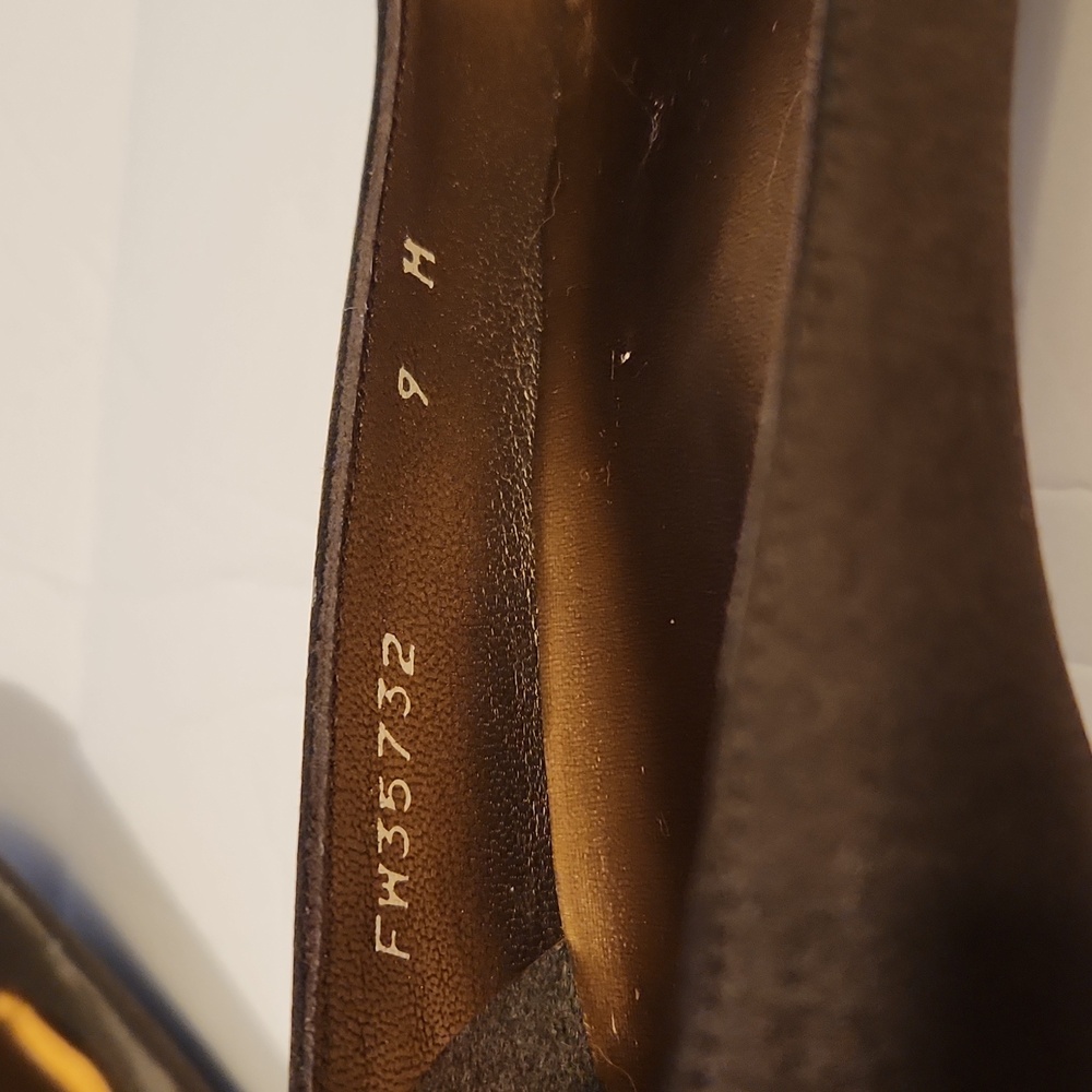 Stuart Weitzman Satin High Heel Open Toe Pumps With Bow Detail In Brown Size 9M - Picture 8 of 11